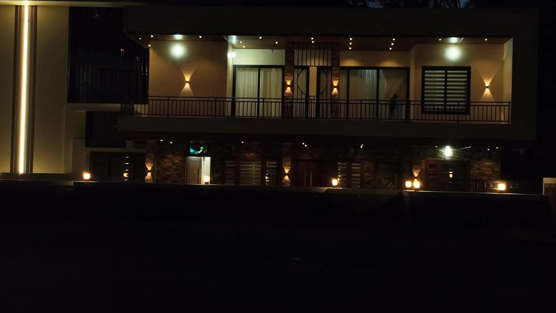 Eden Vibes Homestay Kallar