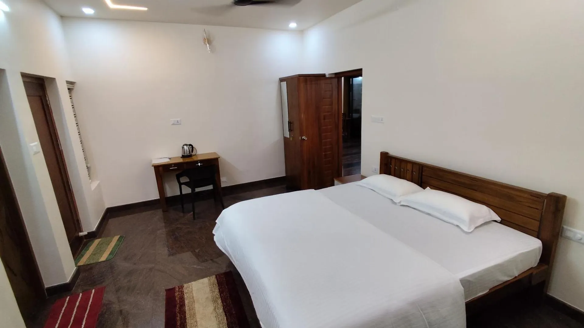 Eden Vibes Homestay Kallar
